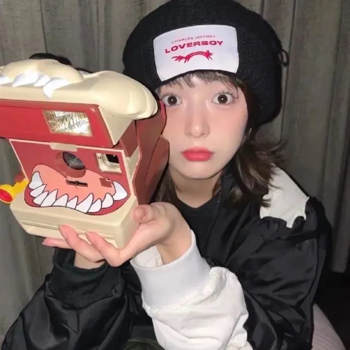 它在黑夜到访